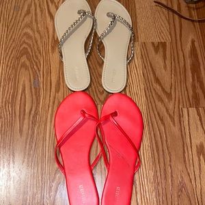 Two pairs of flip flops size 7